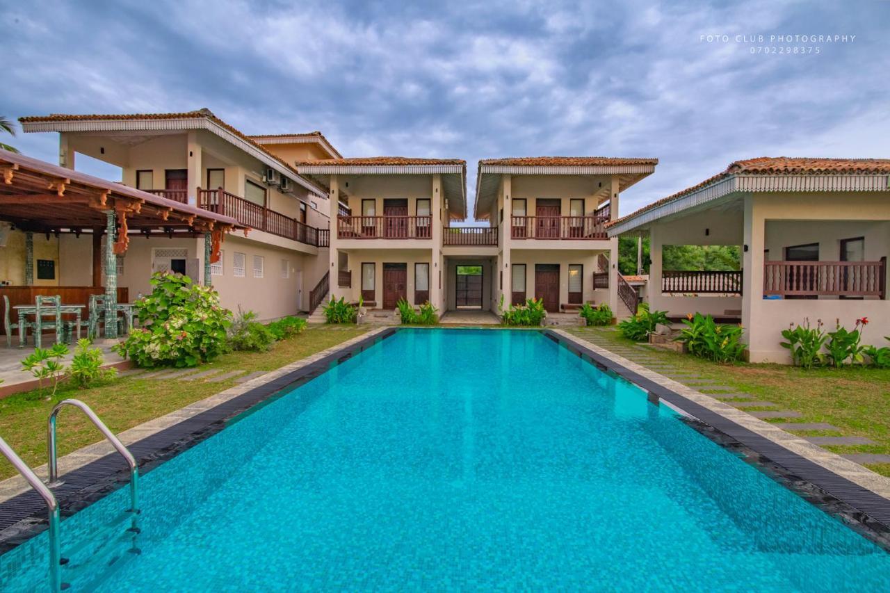 Guru Beach Resort แทนกาลเล ภายนอก รูปภาพ