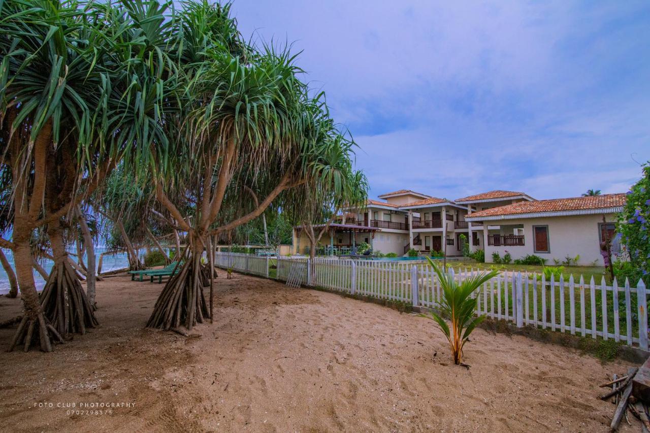 Guru Beach Resort แทนกาลเล ภายนอก รูปภาพ